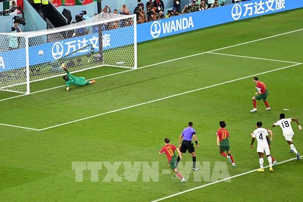 WORLD CUP 2022: Rolnaldo ghi bàn, Bồ Đào Nha ra quân thắng lợi