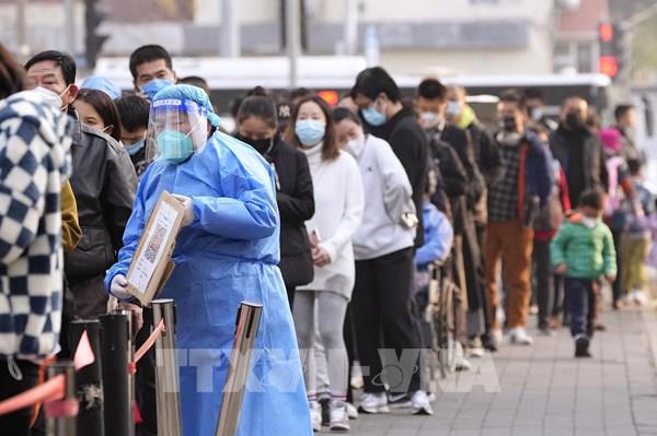 Trung Quốc ghi nhận số ca mắc mới COVID-19 cao nhất từ trước đến nay