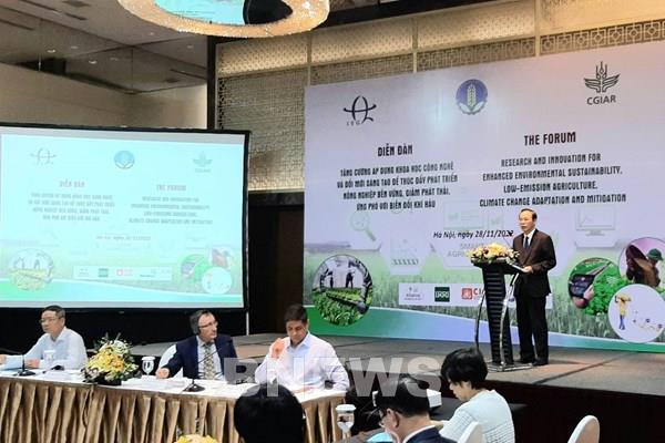 Chìa khóa nào giúp nông nghiệp ứng phó với biến đổi khí hậu?
