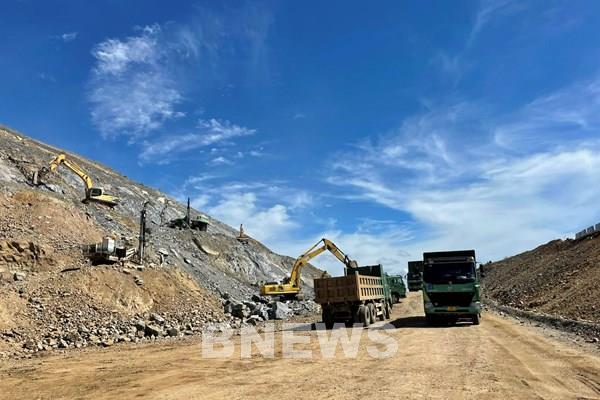 Chuẩn bị khởi công nhiều dự án giao thông lớn trong tháng 12