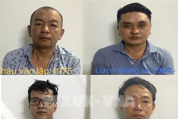 Tạm giữ hình sự 4 đối tượng cá độ bóng đá trong quán cà phê