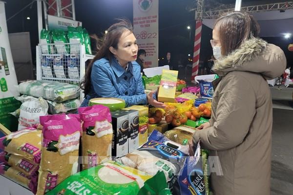 Đang diễn ra Hội chợ hàng Việt Nam được người tiêu dùng yêu thích năm 2022