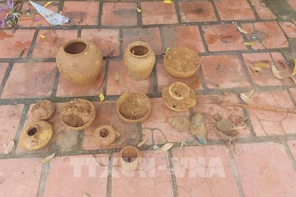 Nghiên cứu giá trị văn hóa của di vật tại ngôi mộ cổ ở khuôn viên trường học