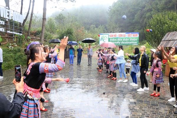 Để du lịch Vân Hồ thành ngành kinh tế mũi nhọn