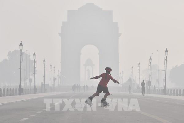 Chất lượng không khí tại New Delhi lại giảm xuống mức "rất kém"