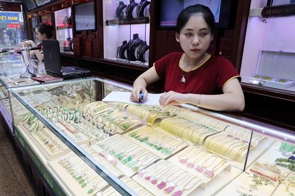 Giá vàng nhẫn thiết lập mốc 57 triệu đồng/lượng