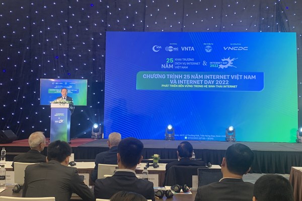 Việt Nam thay đổi nhanh chóng sau 25 năm kết nối Internet