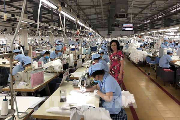 Giúp công nhân đón Tết ấm áp tại “thủ phủ” công nghiệp Bình Dương
