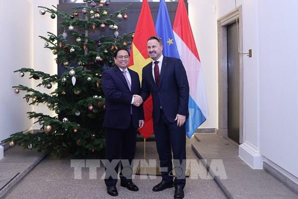 Thủ tướng đề nghị Luxembourg hỗ trợ Việt Nam phát triển công nghiệp năng lượng tái tạo