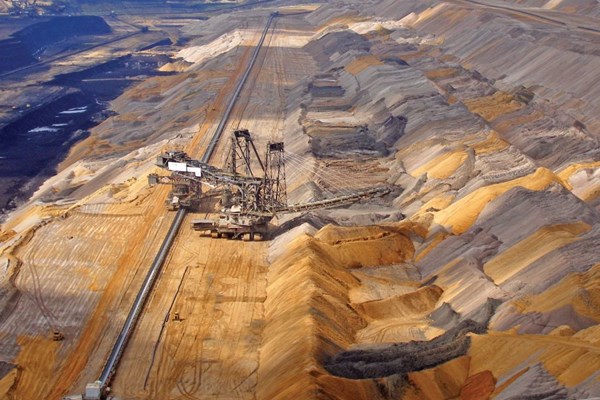 Canada công bố Chiến lược khoáng sản quan trọng