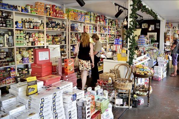 New Zealand kéo dài thời gian giảm thuế tiêu thụ đặc biệt đối với xăng