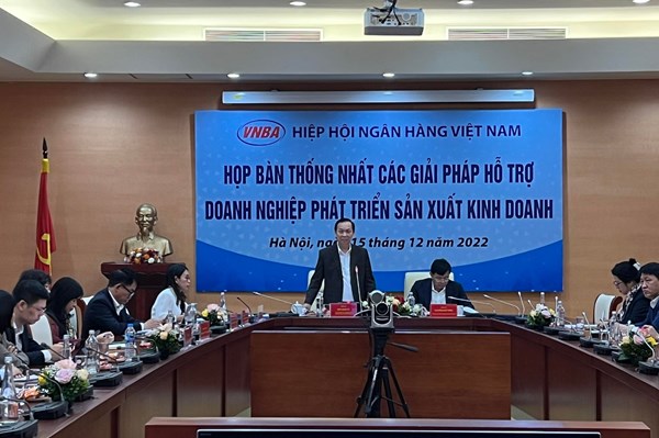 16 ngân hàng thương mại cam kết giảm lãi suất