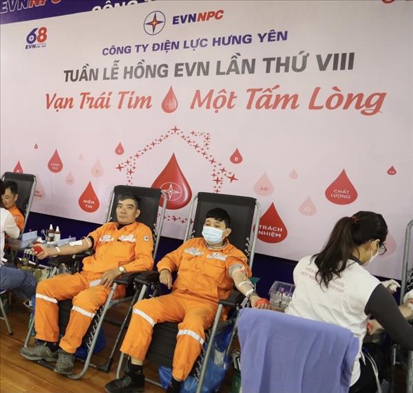 Điện lực Hưng Yên thu được gần 200 đơn vị máu từ hoạt động hiến máu tình nguyện