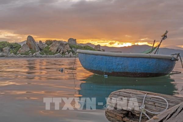 Vẻ đẹp hoang sơ của đảo Bình Ba (Khánh Hòa)