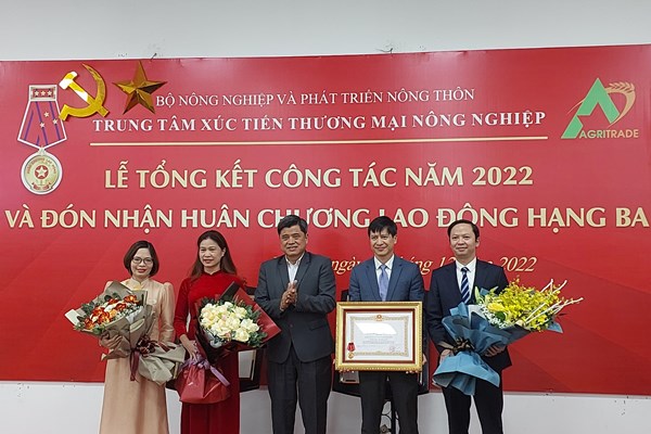 Đưa kiến thức xúc tiến thương mại đến ​người sản xuất