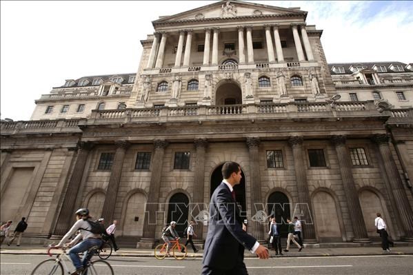Số liệu mới khiến BoE "đau đầu" về lạm phát, lãi suất sẽ ra sao?