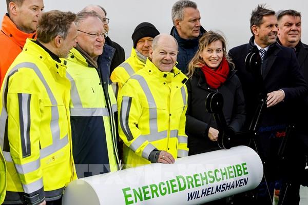 Đức khai trương cơ sở tiếp nhận khí hóa lỏng đầu tiên