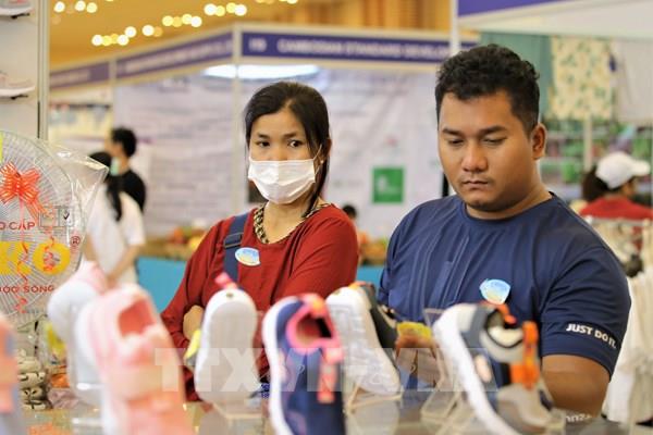 Việt Nam tham gia Hội chợ Sản phẩm và hàng hóa xuất nhập khẩu của Campuchia