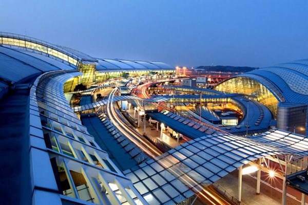 2 máy bay va chạm nhau tại sân bay quốc tế Incheon, Hàn Quốc