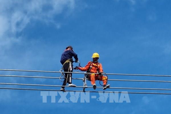 Huy động nhân lực nghiệm thu dự án Đường dây 500kV Vân Phong - Vĩnh Tân