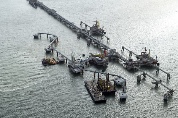 Đức bắt đầu tiếp nhận khí đốt hóa lỏng qua nhà ga ở cảng Wilhelmshaven