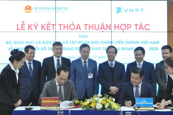 Bộ Giáo dục và Đào tạo và VNPT hợp tác về chuyển đổi số
