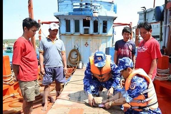Kiên Giang bắt giữ tàu chở dầu DO không rõ nguồn gốc