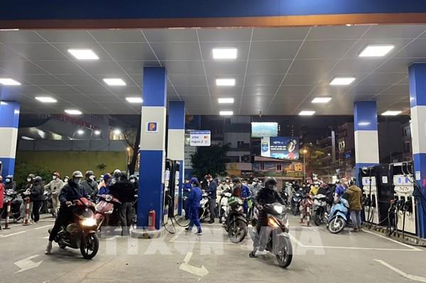 Thủ tướng chỉ đạo thực hiện hiệu quả các giải pháp bảo đảm cung ứng điện, xăng dầu