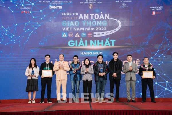 Trao giải Cuộc thi Sáng kiến an toàn giao thông Việt Nam 2022