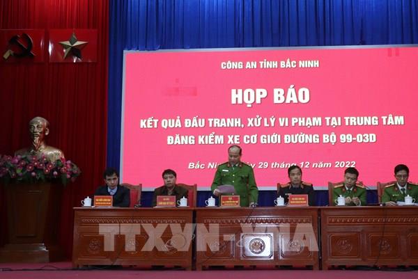 Khởi tố 14 bị can về hành vi “Nhận hối lộ” tại một Trung tâm đăng kiểm xe cơ giới