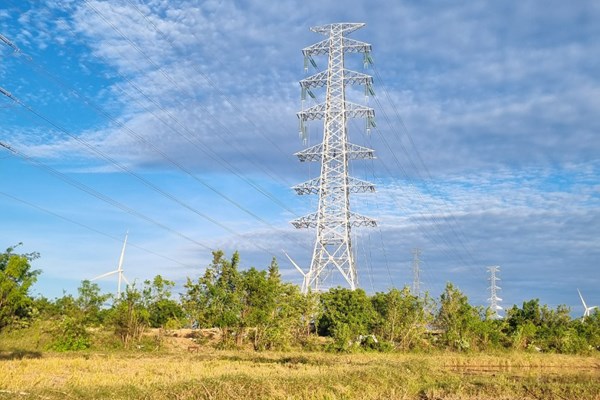 Đóng điện đường dây 220kV Ninh Phước - Thuận Nam