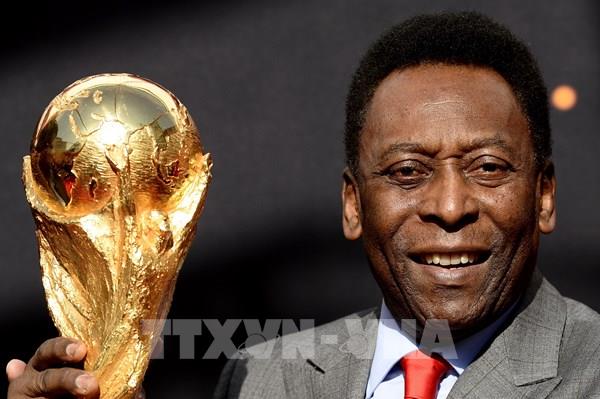 FIFA treo cờ rủ để tưởng nhớ "Vua bóng đá" Pele