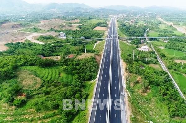 Tập đoàn Đèo Cả miễn phí cho đoàn xe cứu trợ qua 21 trạm thu phí