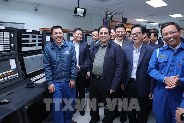 Thủ tướng Phạm Minh Chính thăm các cơ sở kinh tế quan trọng ở tỉnh Quảng Ngãi