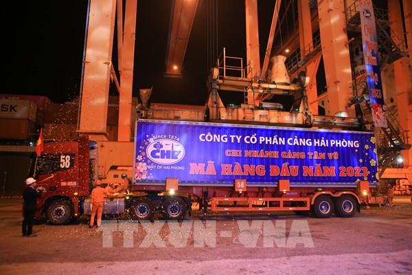 Cảng Hải Phòng đón mã hàng đầu năm 2023