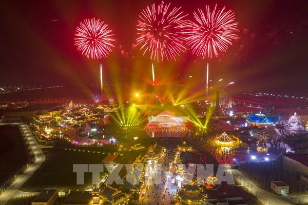 Rực rỡ pháo hoa chào năm mới 2023