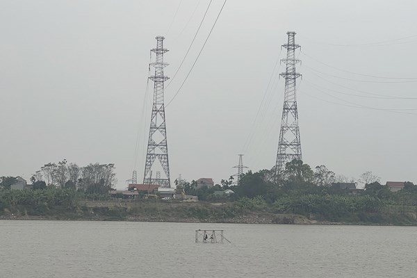 Đóng điện nâng tải đường dây 220 kV đoạn Việt Trì – Suối Sập 2A