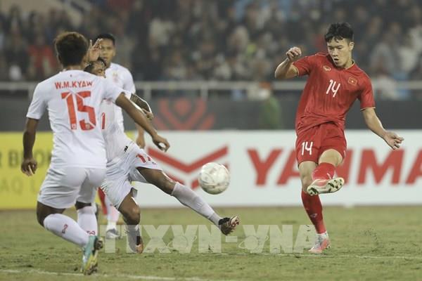 Trực tiếp bóng đá hôm nay: Indonesia vs Việt Nam lúc 16h30
