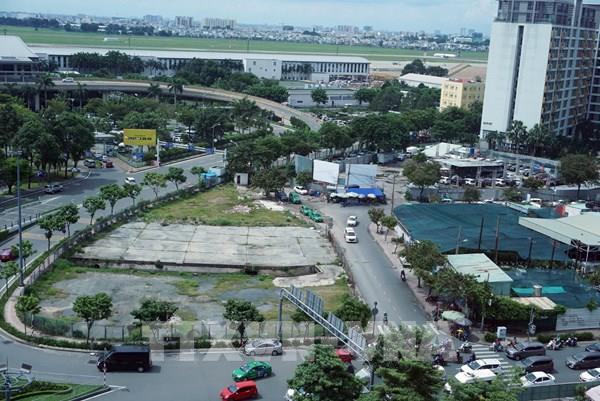Đề xuất làm bãi đậu xe tạm tại sân bay Tân Sơn Nhất để phục vụ Tết