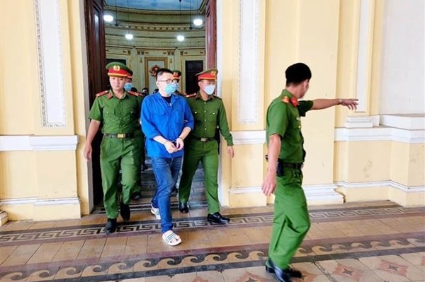 Tuyên phạt bị cáo Nhâm Hoàng Khang 10 năm tù về tội cưỡng đoạt tài sản