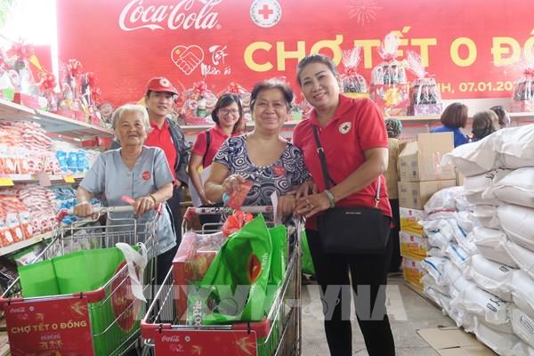 “Chợ Tết 0 đồng” cho 1.000 người có hoàn cảnh khó khăn ở Tp Hồ Chí Minh