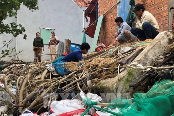 Triều cường uy hiếp khu dân cư ven biển Phú Yên