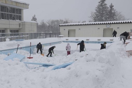 Nhật Bản bắt đầu nghiên cứu sản xuất điện từ tuyết