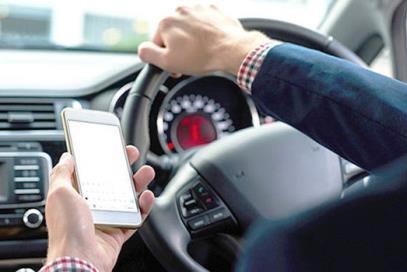 Những kinh nghiệm lái xe ô tô đảm bảo an toàn ngày Tết