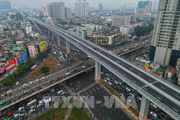 Hà Nội tổ chức giao thông sau khi thông xe đường vành đai 2 trên cao