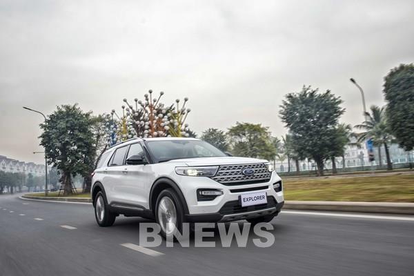Ford triệu hồi 462.000 xe do lỗi hiển thị của camera chiếu hậu