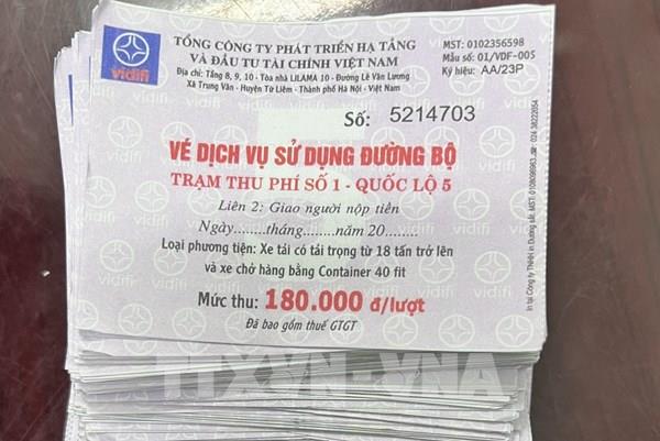 Bắt đối tượng làm và bán tem giả, vé giả cước phí đường bộ