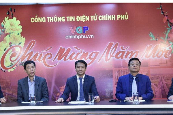 Bàn cách gỡ khó khăn cho thị trường bất động sản