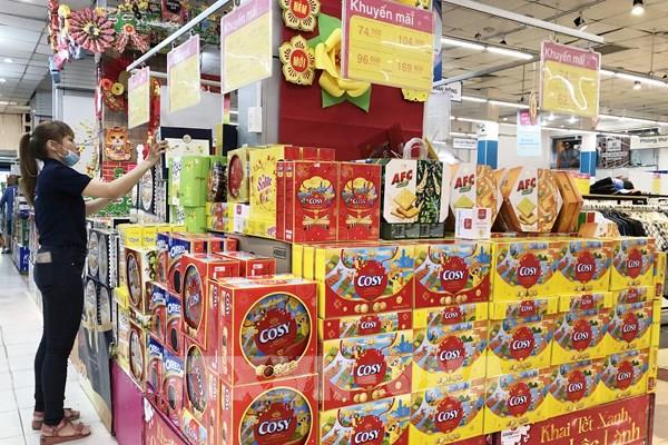 Hàng lương thực, thực phẩm giảm giá sâu từ ngày 25 tháng Chạp