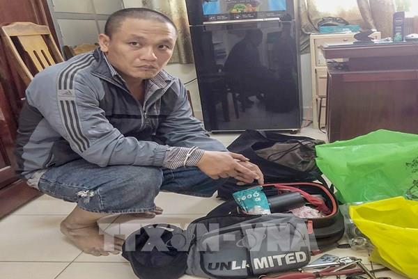 Bắt đối tượng 9 lần cạy cửa ô tô để trộm tài sản